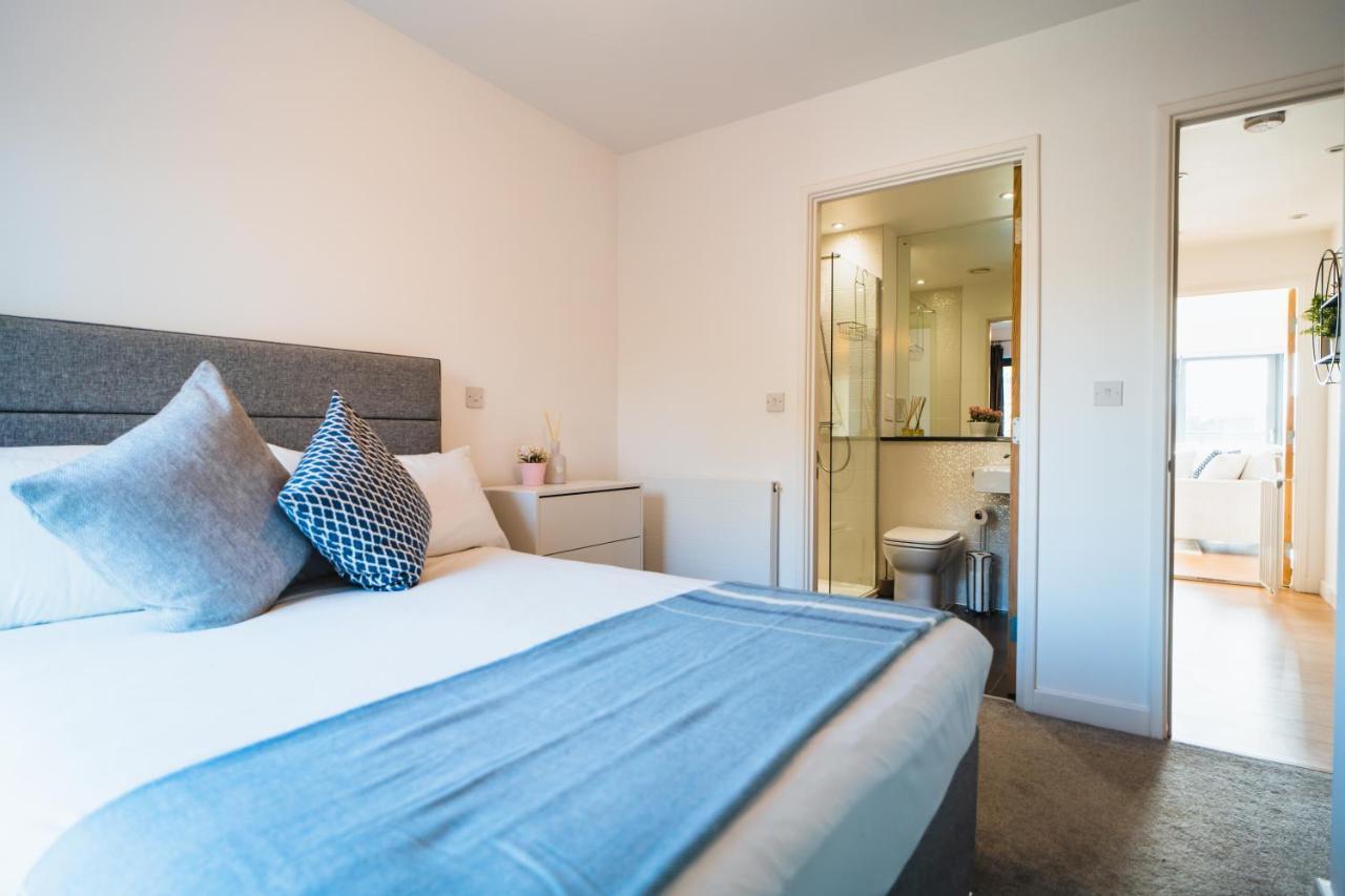 ⭑ Modern Town Centre Apartment ⭑ ボーンマス エクステリア 写真